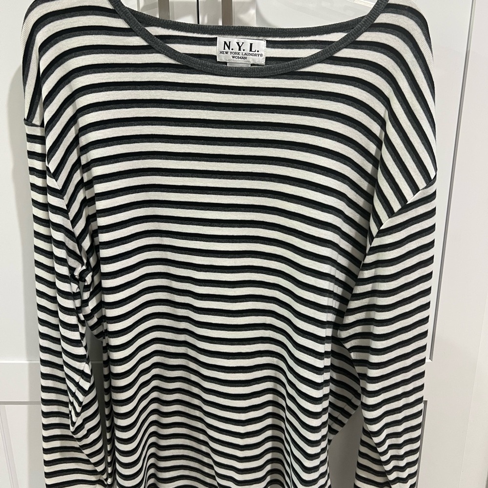 New York Laundry Black and White Striped Top